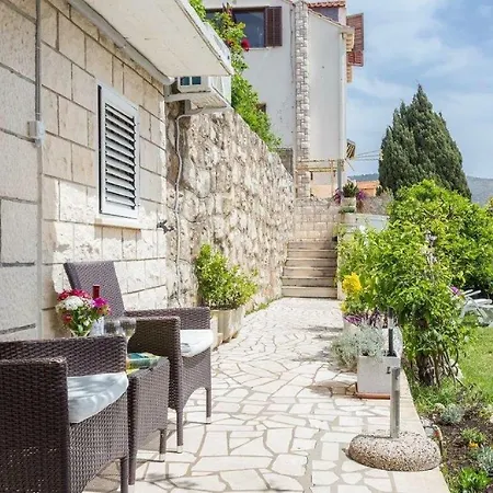 Πανσιόν Z&a Lavender 3*